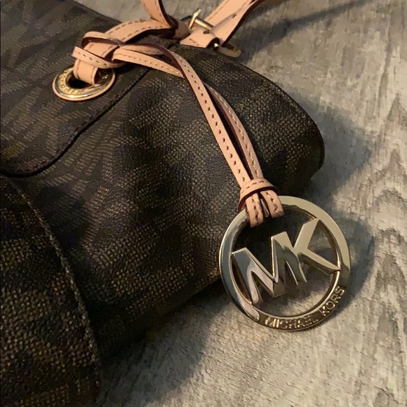 Barely Used Beige and Brown Michael Kors Purse - Picture 4 of 12